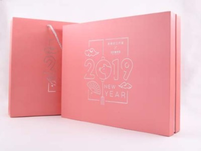 濟南包裝盒廠家為您詳解，化妝品包裝盒有哪些工藝？