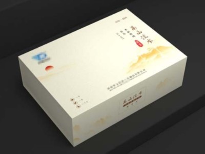 禮品包裝盒在進(jìn)行覆膜工藝時有色差嗎？